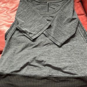 LULULEMON open sleeve t-shirt
